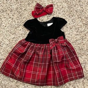 Childrens Place Black and Plaid dress (12-18m)